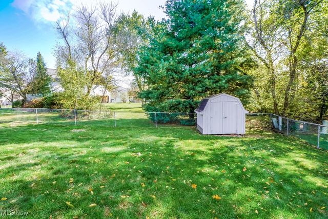 6402 Blossomwood Circle NE, Canton, OH 44721