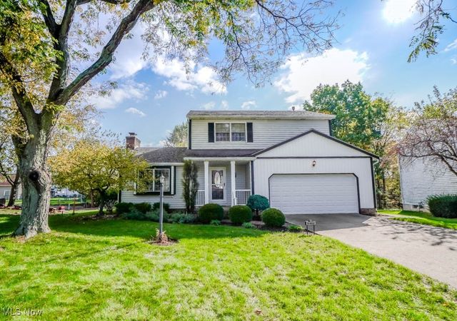 6402 Blossomwood Circle NE, Canton, OH 44721