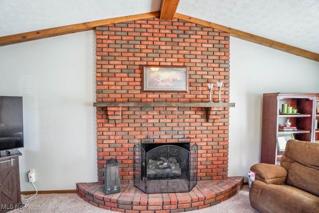 6402 Blossomwood Circle NE, Canton, OH 44721