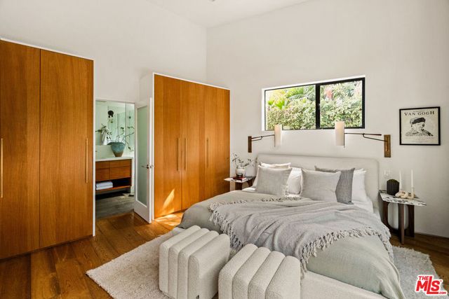 3526 Stoner Avenue, Los Angeles, CA 90066