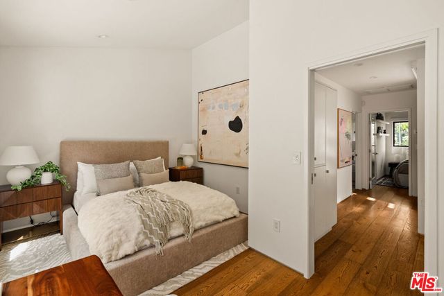 3526 Stoner Avenue, Los Angeles, CA 90066