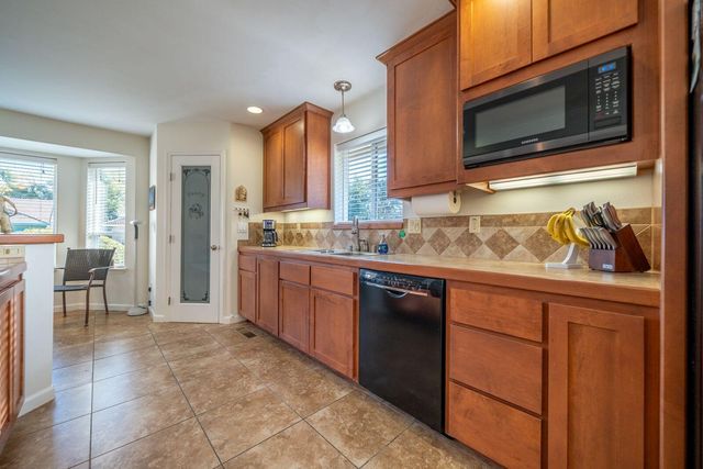 19237 Sandpiper Lane, Cottonwood, CA 96022