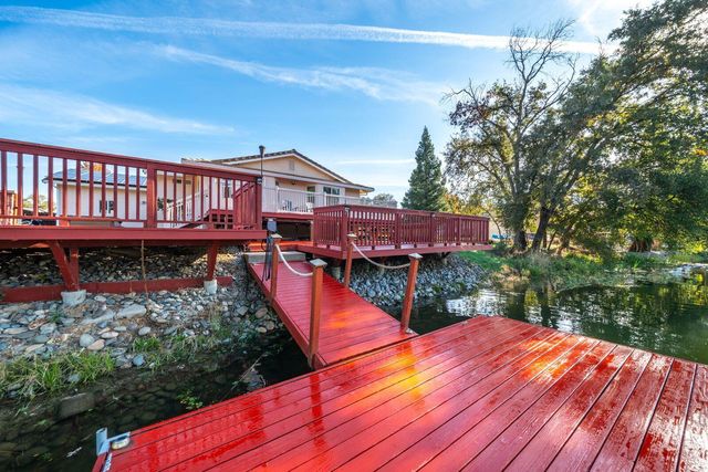 19237 Sandpiper Lane, Cottonwood, CA 96022