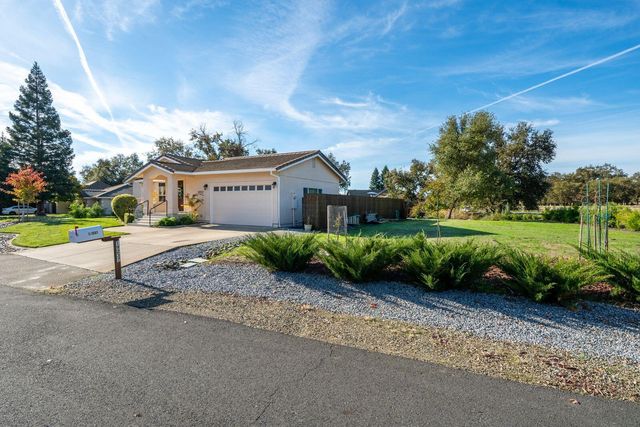 19237 Sandpiper Lane, Cottonwood, CA 96022