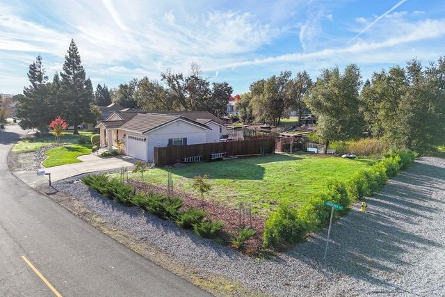 19237 Sandpiper Lane, Cottonwood, CA 96022