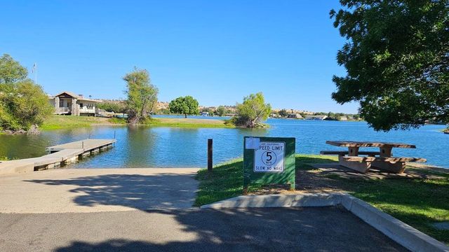 19237 Sandpiper Lane, Cottonwood, CA 96022