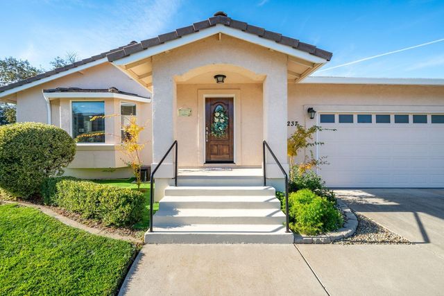 19237 Sandpiper Lane, Cottonwood, CA 96022