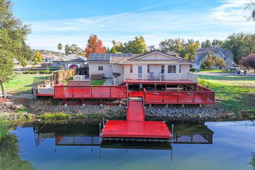 19237 Sandpiper Lane, Cottonwood, CA 96022