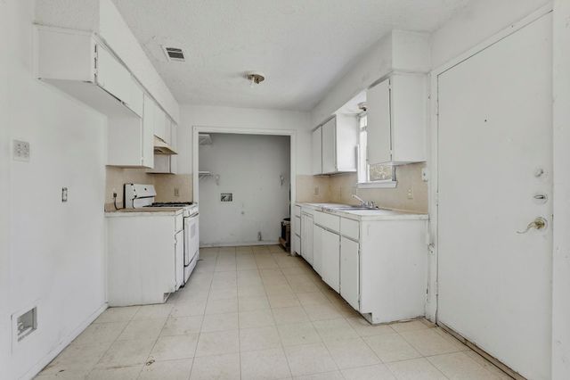 6207 Adalee Ave, Austin, TX 78723