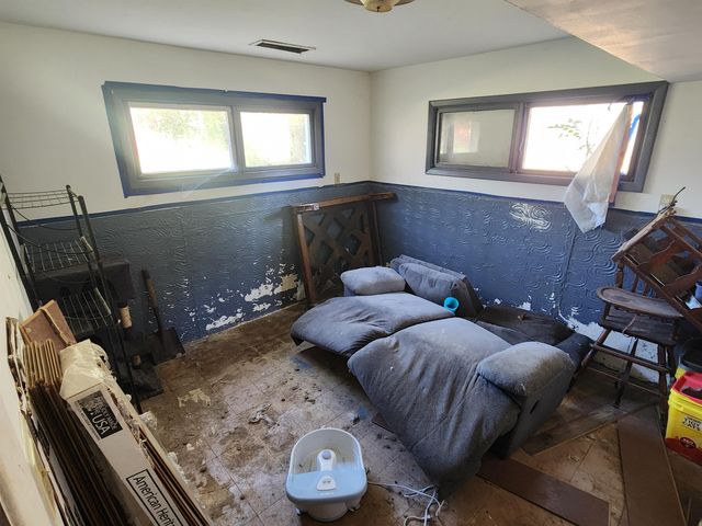 2040 W Rita Ave, Wichita, KS 67213