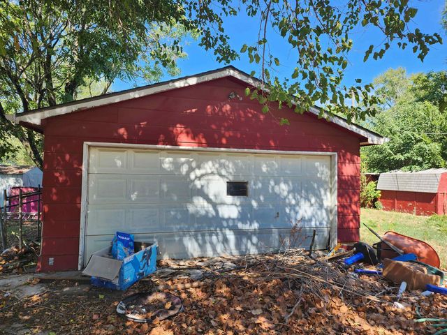 2040 W Rita Ave, Wichita, KS 67213