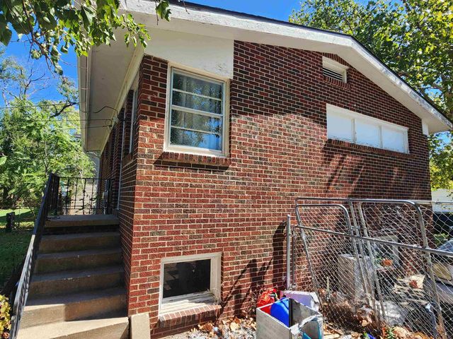 2040 W Rita Ave, Wichita, KS 67213