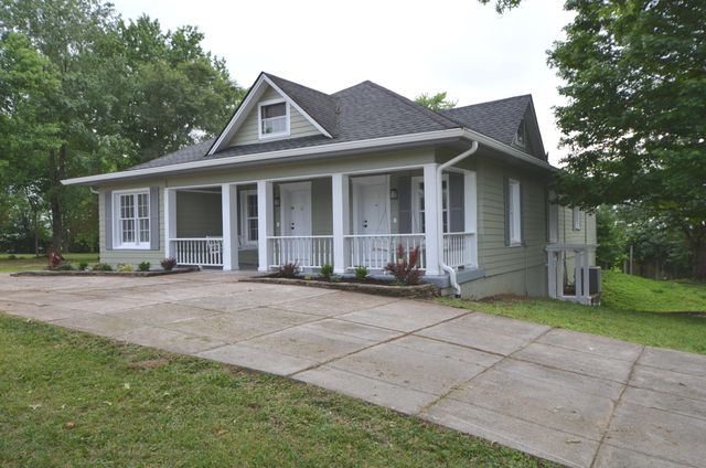 4162 Louisville Road, Salvisa, KY 40372