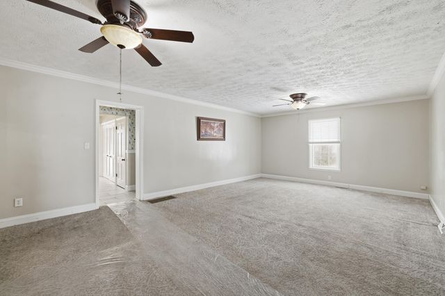 4162 Louisville Road, Salvisa, KY 40372