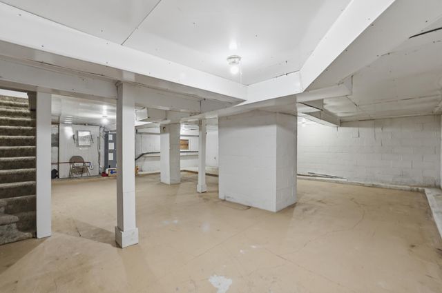 4162 Louisville Road, Salvisa, KY 40372