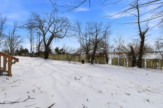 4162 Louisville Road, Salvisa, KY 40372