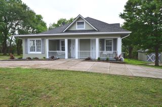 4162 Louisville Road, Salvisa, KY 40372