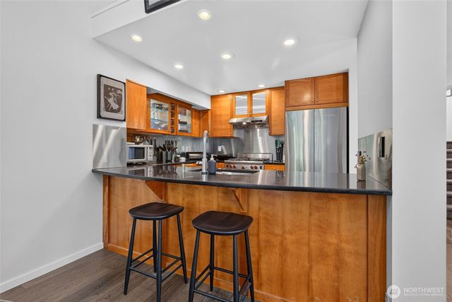 2518 E Roy Street, Seattle, WA 98112