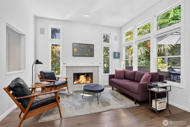 2518 E Roy Street, Seattle, WA 98112