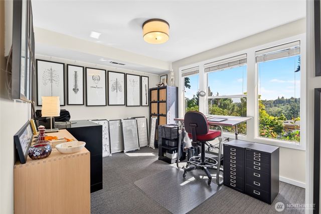 2518 E Roy Street, Seattle, WA 98112