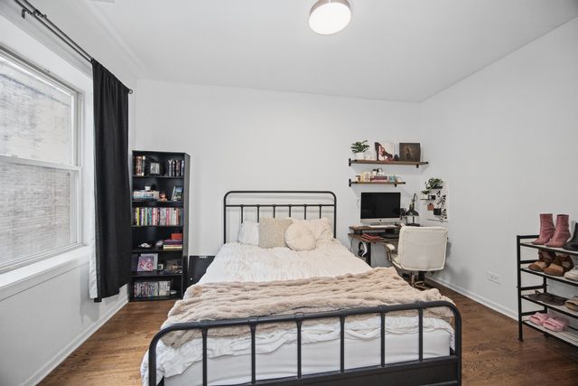 1641 W Farwell Avenue 2N, Chicago, IL 60626