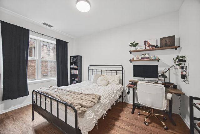 1641 W Farwell Avenue 2N, Chicago, IL 60626