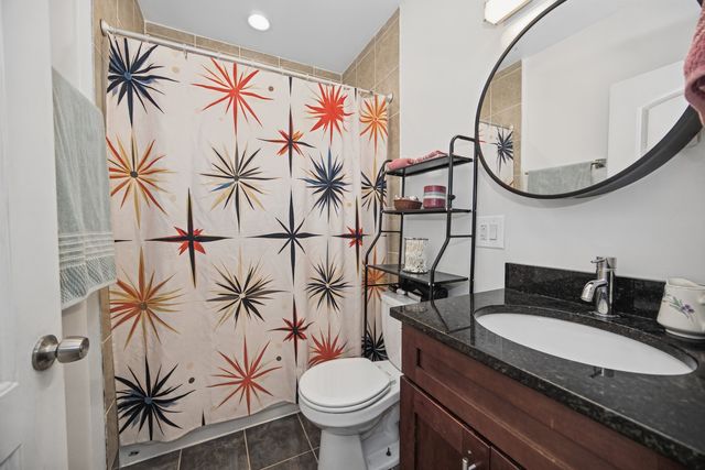 1641 W Farwell Avenue 2N, Chicago, IL 60626