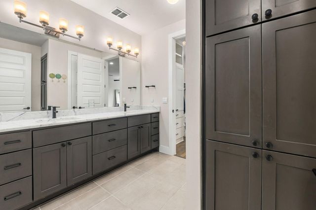 4405 Grotto DR, Austin, TX 78731