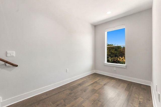 4405 Grotto DR, Austin, TX 78731