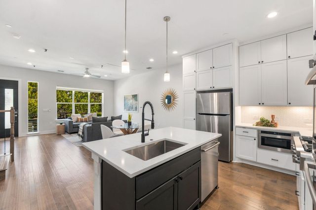 4405 Grotto DR, Austin, TX 78731