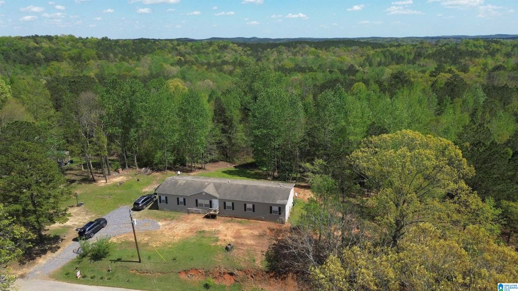 2340 CRYSTAL LAKE ROAD, West Blocton, AL 35184