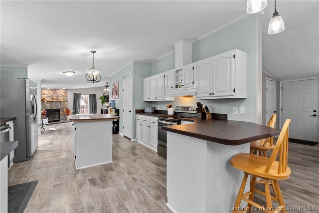 829 Greenrow Drive, Lanesville, IN 47136