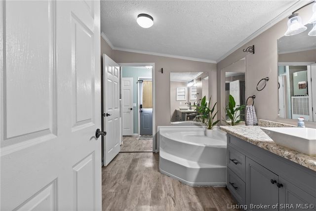 829 Greenrow Drive, Lanesville, IN 47136