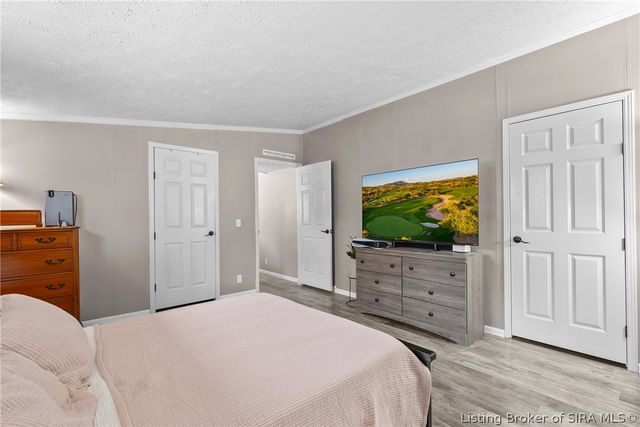 829 Greenrow Drive, Lanesville, IN 47136