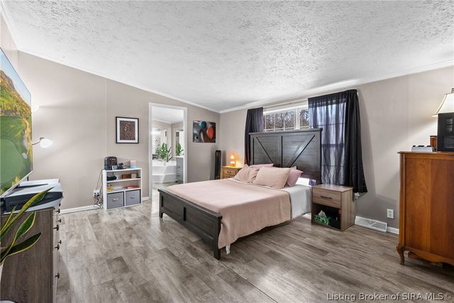 829 Greenrow Drive, Lanesville, IN 47136