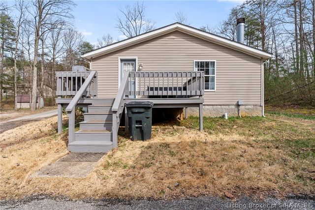829 Greenrow Drive, Lanesville, IN 47136