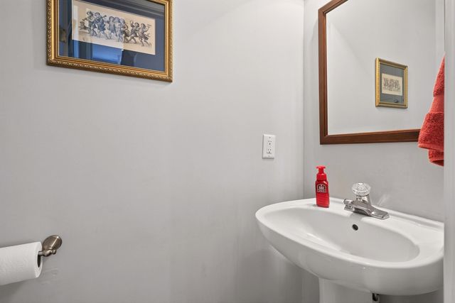 3024 Whitehart Lane, Raleigh, NC 27606