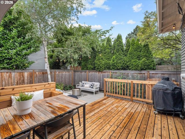 2607 Ne 14TH Ave, Portland, OR 97212