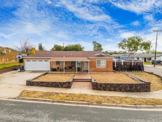 9409 Pike Road, Santee, CA 92071