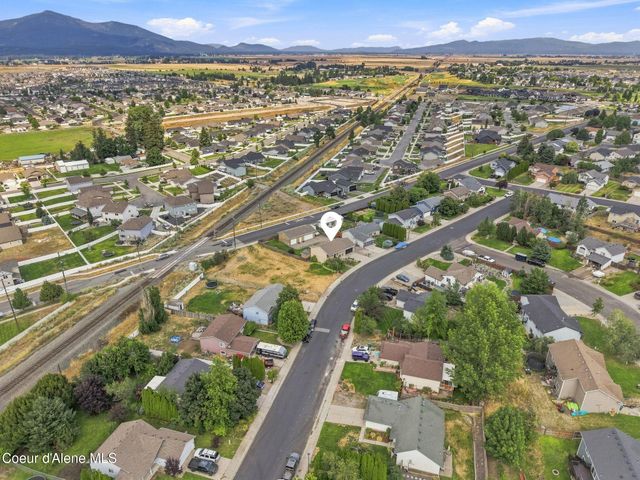460 W Bridle LN, Post Falls, ID 83854