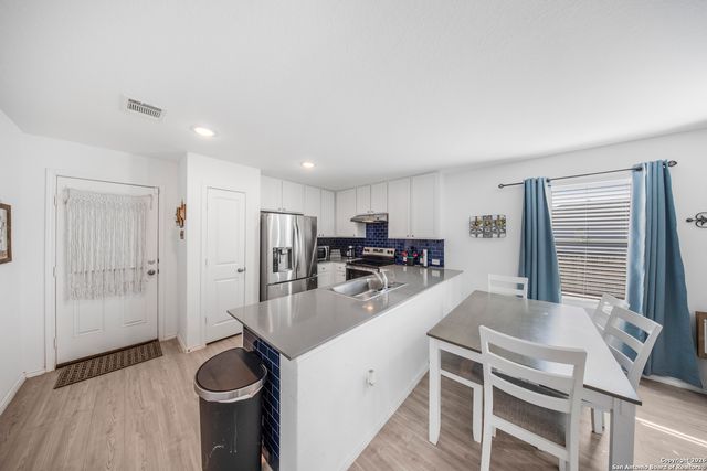 7120 Yellow Sapphire, San Antonio, TX 78263