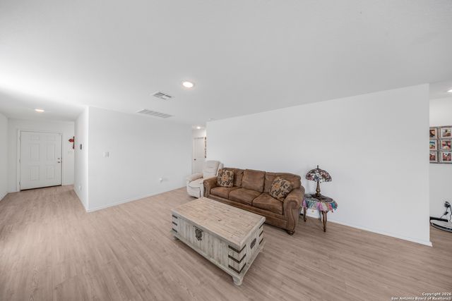 7120 Yellow Sapphire, San Antonio, TX 78263