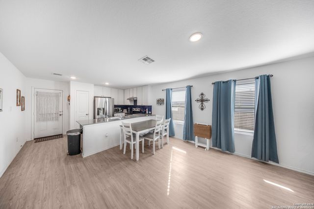 7120 Yellow Sapphire, San Antonio, TX 78263