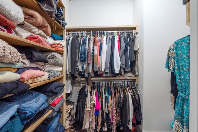 268 S Wellcrest Ct, Wichita, KS 67052