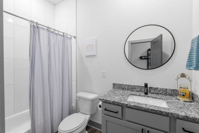 268 S Wellcrest Ct, Wichita, KS 67052