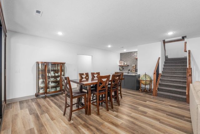 268 S Wellcrest Ct, Wichita, KS 67052