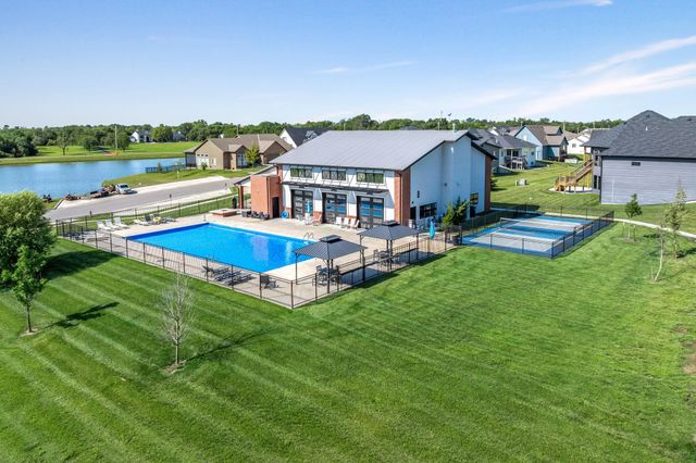 268 S Wellcrest Ct, Wichita, KS 67052