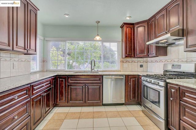 155 Ken Ct, Vallejo, CA 94591
