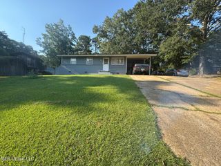 130 Rebel Circle, Jackson, MS 39212