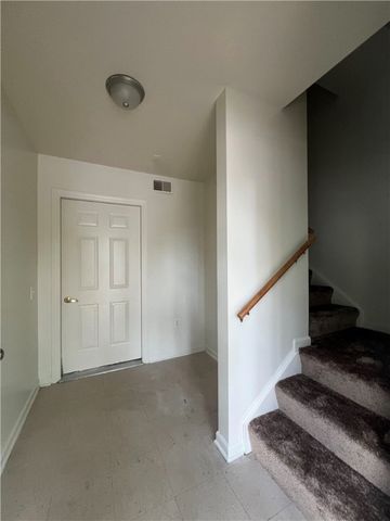 809 3rd St, Clairton, PA 15025